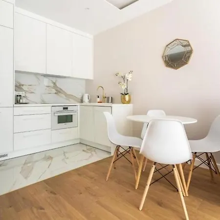 公寓 Golden Apartments- Mennica Residence, 1-bedroom In Center #18 *