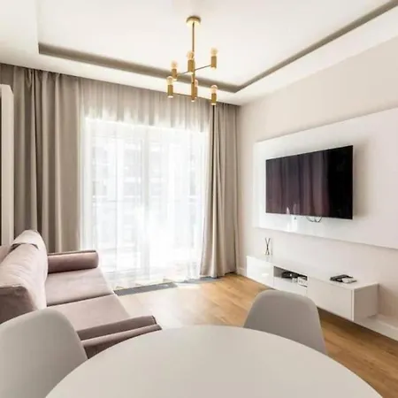 Apartman Golden Apartments- Mennica Residence, 1-bedroom In Center #18 Varsó