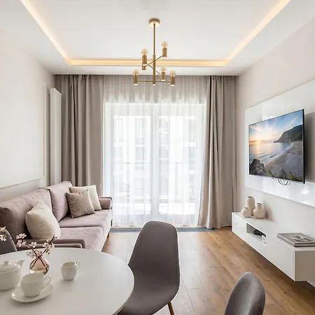 Golden Apartments- Mennica Residence, 1-bedroom In Center #18 *